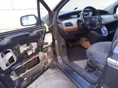 Здавання транспортного засобу lancia                                             phedra (180)                                                                                                                                                                                                                                               2.2 jtd cat року 2004 потужний 4hw