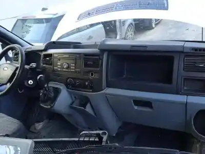 Véhicule à la ferraille ford transit caja cerrada ´06 2.2 tdci cat de l'année 2011 alimenté p8fa