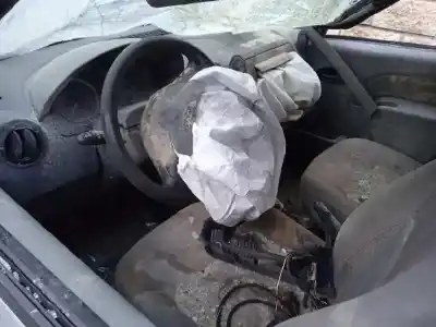 Veículo de Sucata dacia logan básico do ano 2007 alimentado k7j710