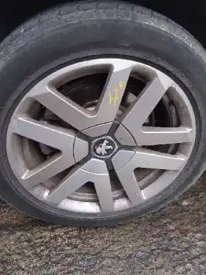 Sloopvoertuig peugeot 3008 hybrid4 van het jaar 2012 aangedreven rh02