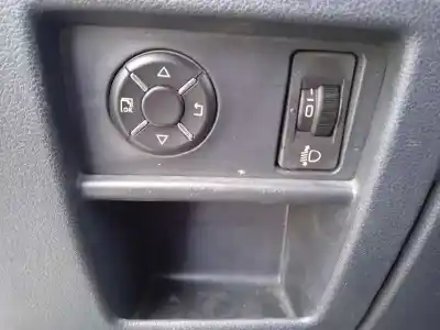 Sloopvoertuig peugeot 3008 hybrid4 van het jaar 2012 aangedreven rh02