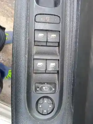 Sloopvoertuig peugeot 3008 hybrid4 van het jaar 2012 aangedreven rh02