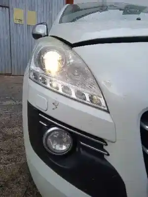 Sloopvoertuig peugeot 3008 hybrid4 van het jaar 2012 aangedreven rh02