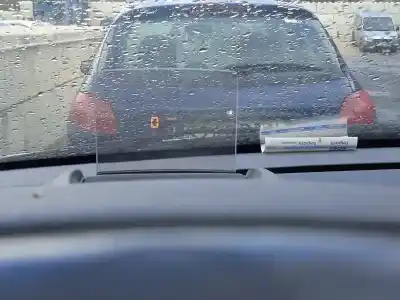 Sloopvoertuig peugeot 3008 hybrid4 van het jaar 2012 aangedreven rh02