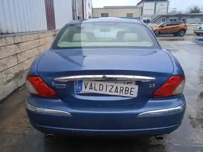 Здавання транспортного засобу jaguar x-type i (x400) 2.5 v6 a las 4 ruedas року 2003 потужний xb