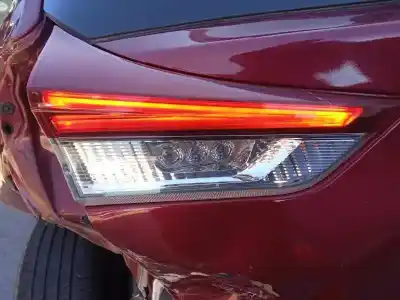 Veículo de Sucata toyota auris (_e18_) 1.8 hybrid (zwe186_) do ano 2017 alimentado 2zr