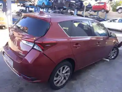 Veículo de Sucata toyota auris (_e18_) 1.8 hybrid (zwe186_) do ano 2017 alimentado 2zr