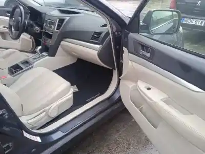 Sloopvoertuig subaru legacy kombi/outback b14 2.5 cat van het jaar 2010 aangedreven ej25