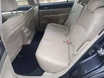 Sloopvoertuig subaru legacy kombi/outback b14 2.5 cat van het jaar 2010 aangedreven ej25