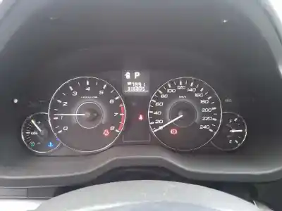 Sloopvoertuig subaru legacy kombi/outback b14 2.5 cat van het jaar 2010 aangedreven ej25