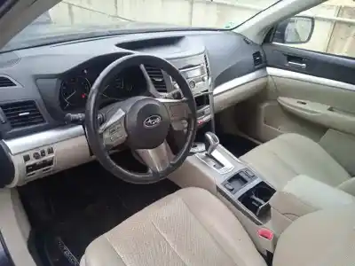 Sloopvoertuig subaru legacy kombi/outback b14 2.5 cat van het jaar 2010 aangedreven ej25