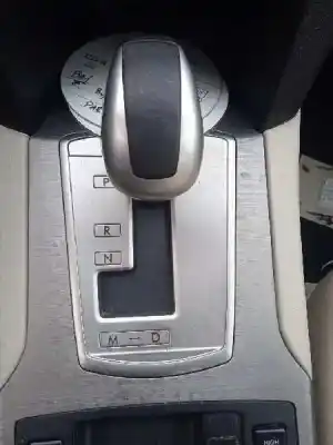 Sloopvoertuig subaru legacy kombi/outback b14 2.5 cat van het jaar 2010 aangedreven ej25