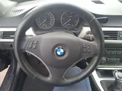 Scrapping Vehicle bmw serie 3 coupe (e92) 320d of the year 2010 powered n47d20c