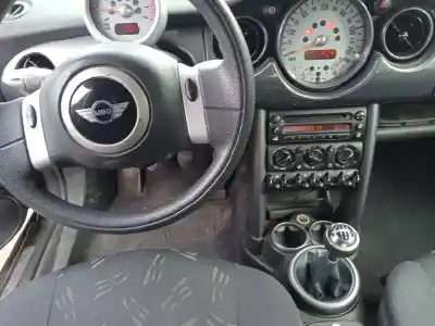 Veículo de Sucata bmw mini (r50,r53) one do ano 2005 alimentado w10b16a