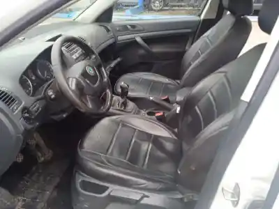 Veículo de Sucata skoda octavia berlina (1z3) trend do ano 2012 alimentado chga