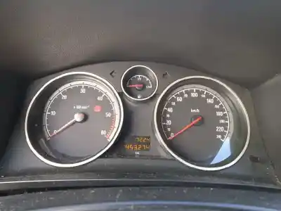 Verschrottungsfahrzeug opel zafira b cosmo des jahres 2007 angetrieben z19dt