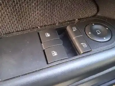 Verschrottungsfahrzeug opel zafira b cosmo des jahres 2007 angetrieben z19dt