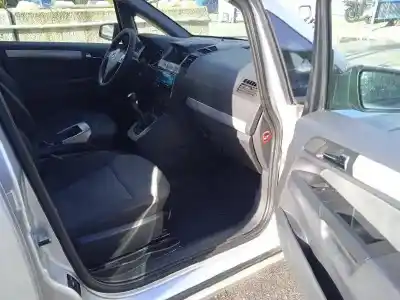 Verschrottungsfahrzeug opel zafira b cosmo des jahres 2007 angetrieben z19dt