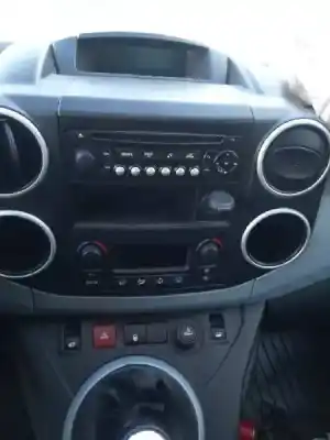 Vehicul casat citroen berlingo station wagon seduction al anului 2013 alimentat 9h06