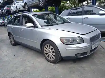 Утилизация автомобиля VOLVO V50 FAMILIAR 2.0 D Momentum года 2004 питание D4204T