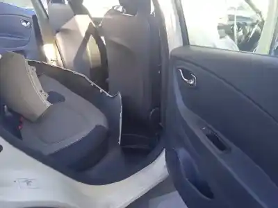 Scrapping Vehicle renault captur dynamique of the year 2015 powered h4b400