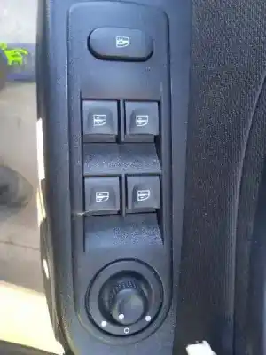 Scrapping Vehicle renault captur dynamique of the year 2015 powered h4b400