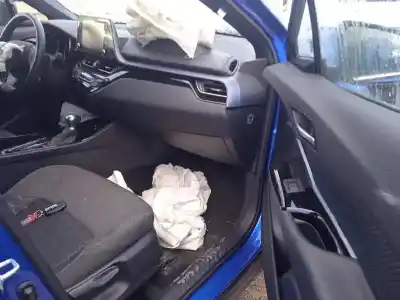 Здавання транспортного засобу toyota c-hr (_x1_) 1.8 hybrid (zyx10_, zyx11_) року 2021 потужний 2zr