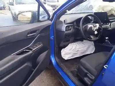 Здавання транспортного засобу toyota c-hr (_x1_) 1.8 hybrid (zyx10_, zyx11_) року 2021 потужний 2zr