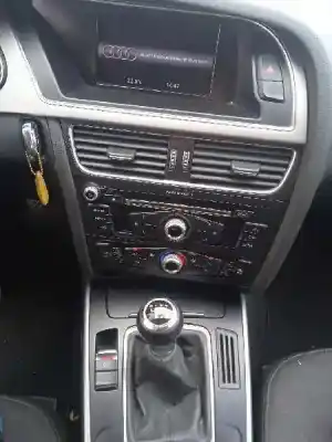 Veículo de Sucata audi a4 berlina (b8) básico do ano 2012 alimentado cjca