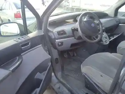Здавання транспортного засобу fiat ulysse (179_) 2.0 jtd року 2003 потужний rhw