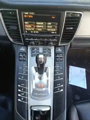 Scrapping Vehicle porsche panamera 4 s of the year 2012 powered m4840