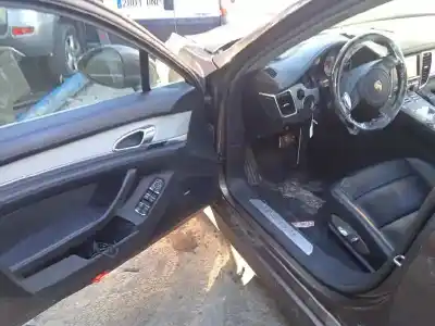Scrapping Vehicle porsche panamera 4 s of the year 2012 powered m4840