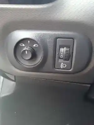 Veículo de Sucata citroen c4 cactus feel do ano 2015 alimentado 9h06