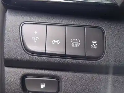 Scrapping Vehicle kia niro drive of the year 2018 powered g4le