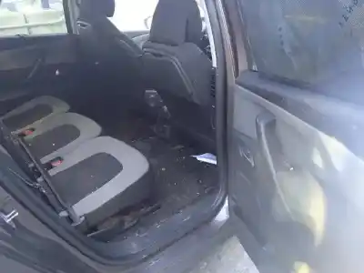 Veículo de Sucata citroen c4 picasso feel do ano 2016 alimentado hny