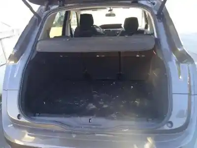 Veículo de Sucata citroen c4 picasso feel do ano 2016 alimentado hny