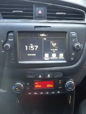 Veículo de Sucata kia cee´d drive do ano 2017 alimentado d4fb