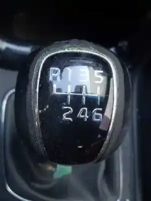 Veículo de Sucata kia cee´d drive do ano 2017 alimentado d4fb