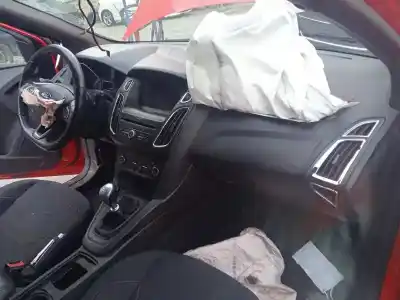 Veículo de Sucata ford focus turnier 1.0 ecoboost do ano 2018 alimentado m1dd