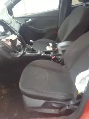 Veículo de Sucata ford focus turnier 1.0 ecoboost do ano 2018 alimentado m1dd