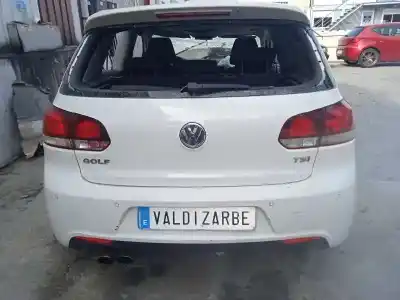 Véhicule à la ferraille volkswagen golf vi (5k1) sport de l'année 2010 alimenté caxa