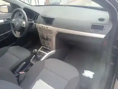 Veículo de Sucata opel astra gtc 1.4 16v do ano 2007 alimentado z14xep