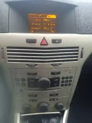 Veículo de Sucata opel astra gtc 1.4 16v do ano 2007 alimentado z14xep