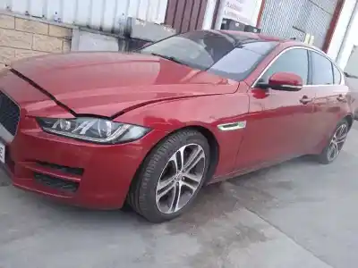 Veículo de Sucata jaguar xe (x760) 2.0 d do ano 2015 alimentado aj200