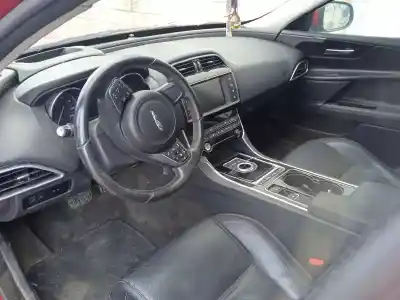 Veículo de Sucata jaguar xe (x760) 2.0 d do ano 2015 alimentado aj200