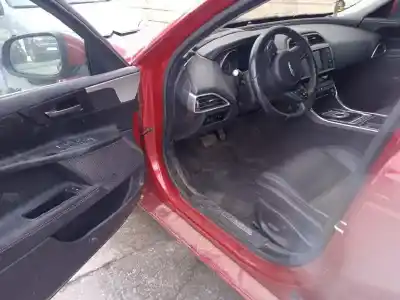 Veículo de Sucata jaguar xe (x760) 2.0 d do ano 2015 alimentado aj200