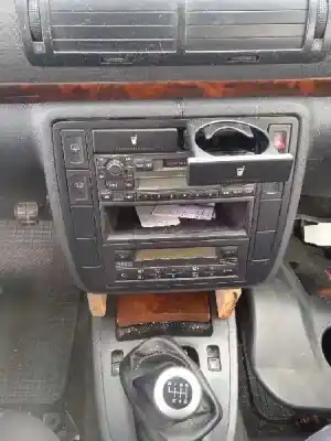 Veicolo di demolizione seat alhambra (7v9) 1.9 tdi dell'anno 2001 alimentato auy