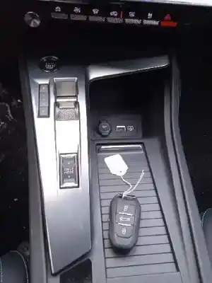 Veículo de Sucata peugeot 308 i (4a_, 4c_) 1.6 16v do ano 2022 alimentado 5g06