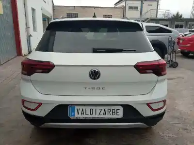 Veículo de Sucata volkswagen t-roc 1.5 16v tsi act do ano 2023 alimentado dxdb