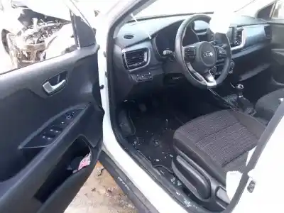 Veículo de Sucata kia stonic (ybcuv) 1.2 cat 84 cv / 62 kw do ano 2019 alimentado g4la